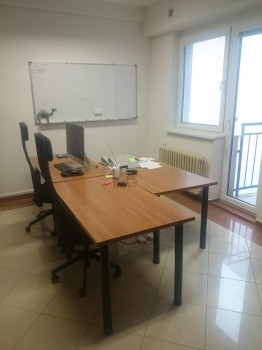 KANCELÁRSKE PRIESTORY 144 M2 OPROTI FIGARO